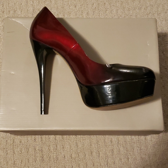 Pumps - Picture 2 of 2